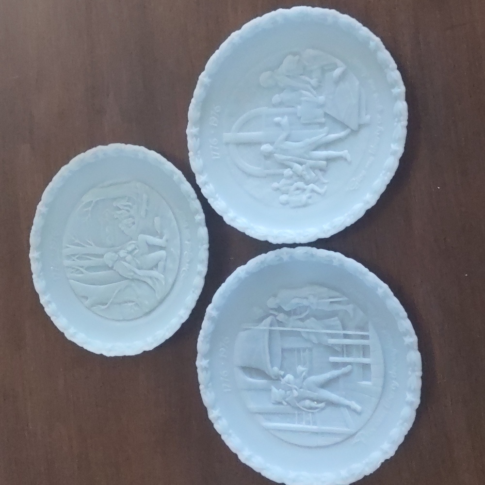Fenton bicentennial blue custard collectible 3 plates. 1, 3 and 4 of the set.